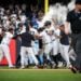 Yankees players celebrate LeMahieu's walk-ff win over the Blue Jays on Aug. 4, 2024.