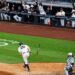 LeMahieu's walk-ff single help the Yankees beat the Blue Jays at Yankee Stadium on Aug. 4, 2024.